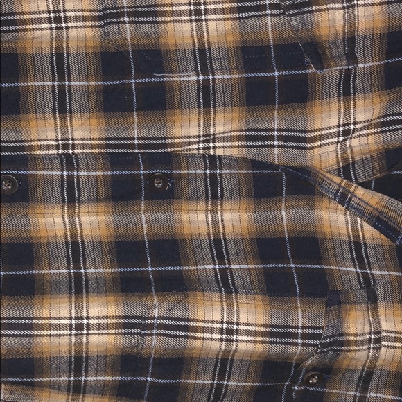 Button up flannel - Picture 2 of 3